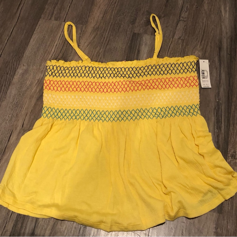 No Boundaries top sz XL New with tags